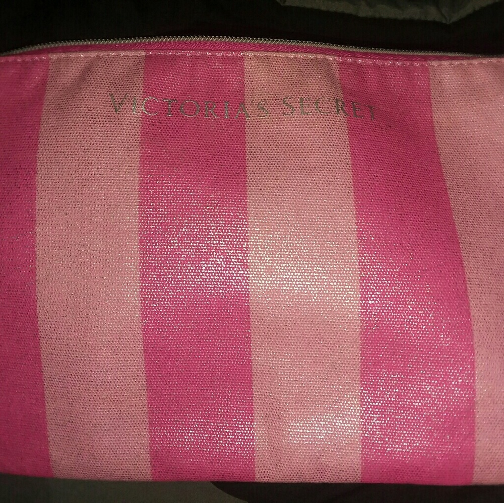 Makeup bag